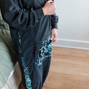 IWOM CONVERTIBLE FLEECE HOODIE CAMO SERIES: Serenity